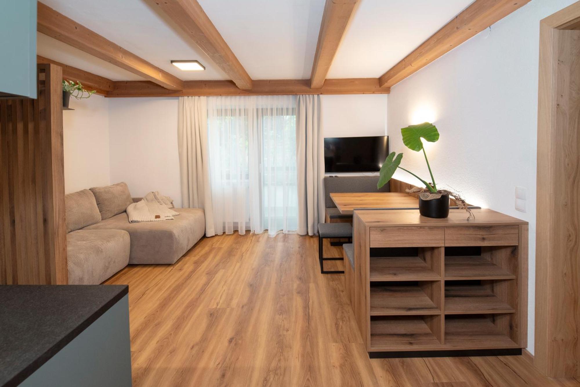 Natural Deluxe Apartments ألباخ المظهر الخارجي الصورة